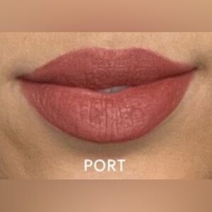 Port Suede Matte Crayon Glo Skin Beauty NIB